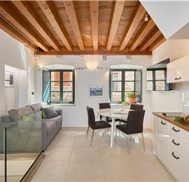 2 Bedroom Apartment in the centre of Dubrovnik Old Town, Sleeps 4